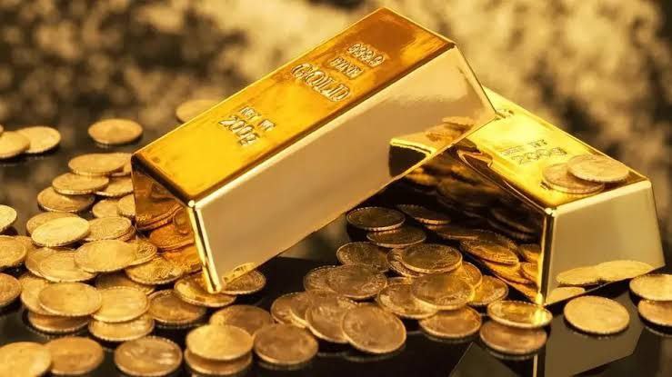 الاستثمار في الذهب: العالم المشرق للملاذ الآمن | دليل 2025
